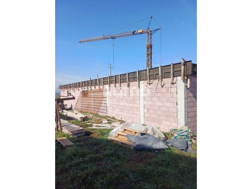 Moradia Unifamiliar V3 Térrea - Arquitetura Moderna-14