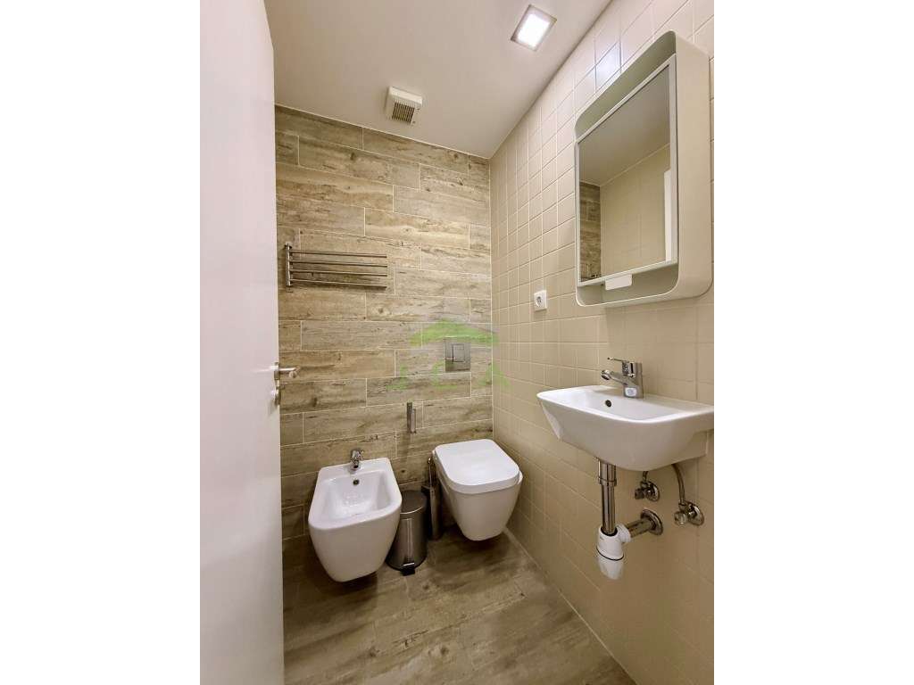 Apartamento T6 no centro de Leiria-11