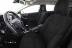 Volvo V40 D2 Kinetic - 12