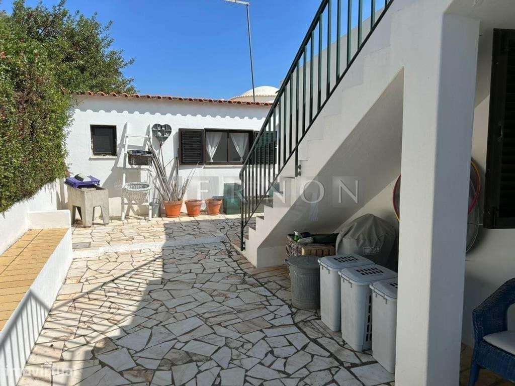 Algarve, Carvoeiro, para venda, moradia T3 com garagem, em localização-24