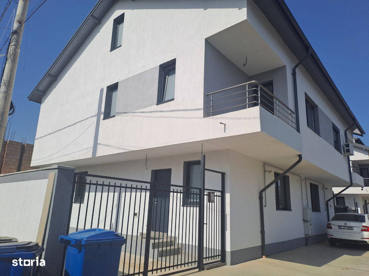 Ansamblu nou, Vila la cheie, P+1E+M, 5 camere, teren 200 mp