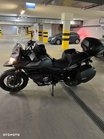 Suzuki V-STROM - 1