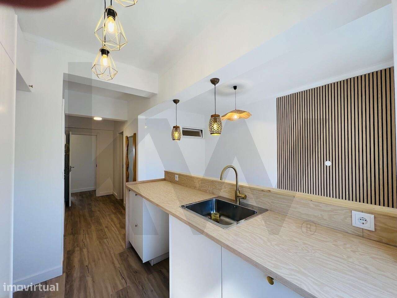 Apartamento totalmente renovado no centro do Montijo 1º andar-12