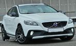 Volvo V40 CC D3 Momentum - 11