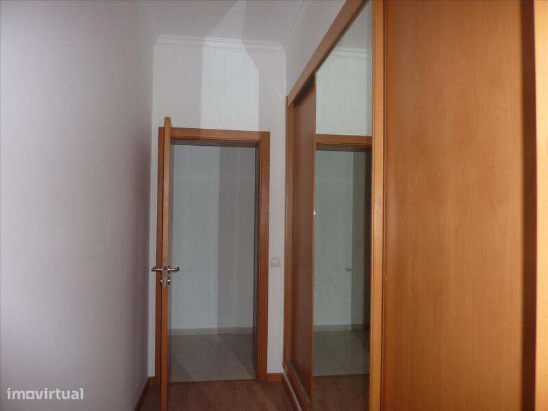 Apartamento em Azambuja, Azambuja - Grande imagem: 5/9