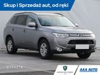 Mitsubishi Outlander - 2