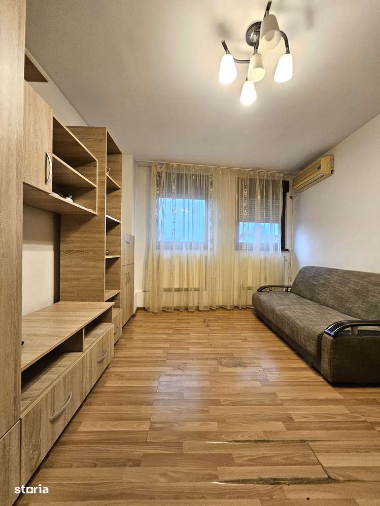 Vanzare garsoniera zona Calea Calarasilor / str. Teleajen