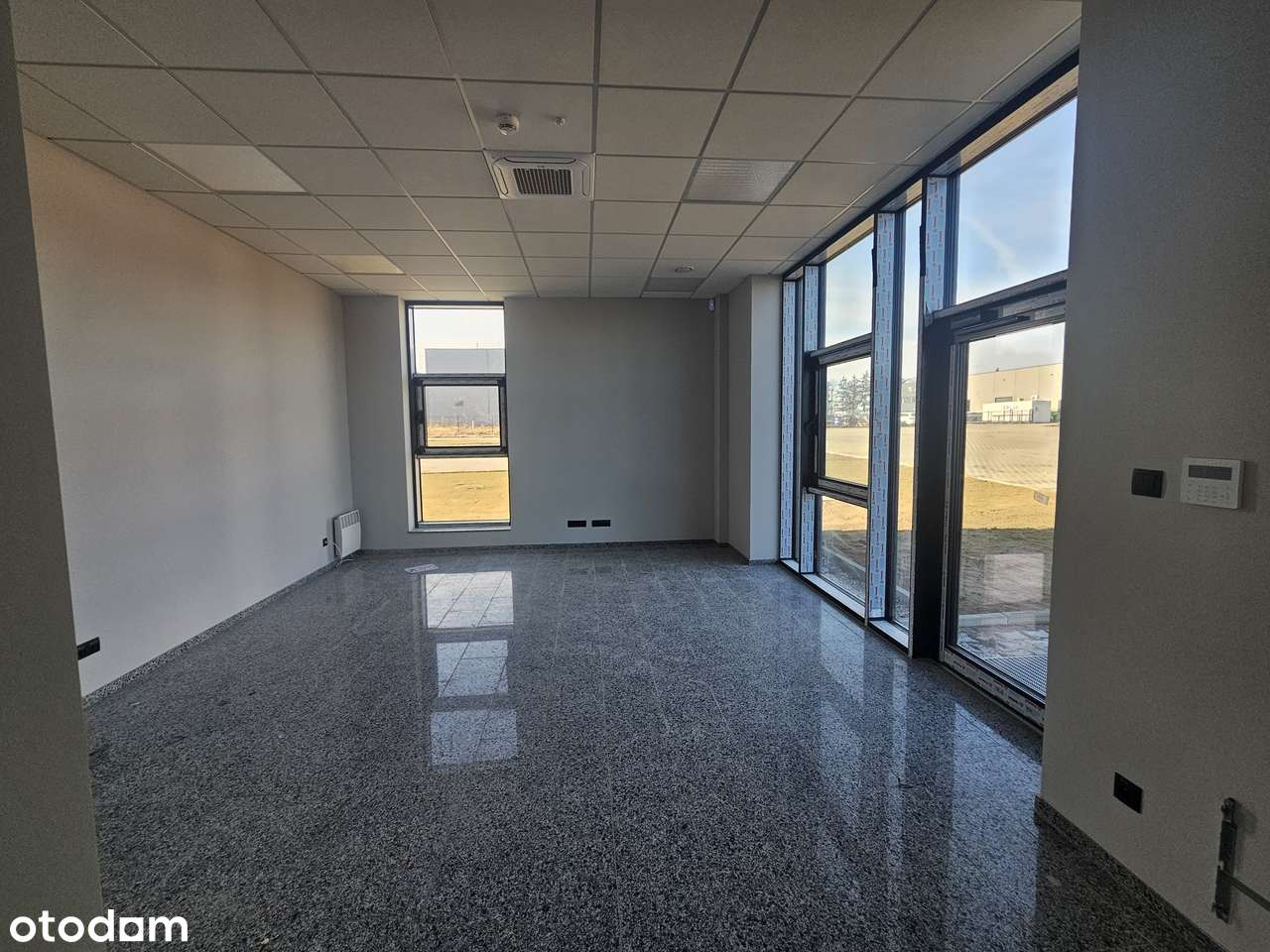 Nowoczesny obiekt magazynowo -usługowy 565m2 -Tarnowo Podgórne-1