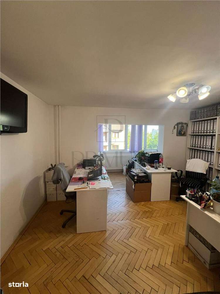 Apartament Spatios - Decomandat - Etaj Intermediar - Centrala Proprie - Imagine principală: 5/10