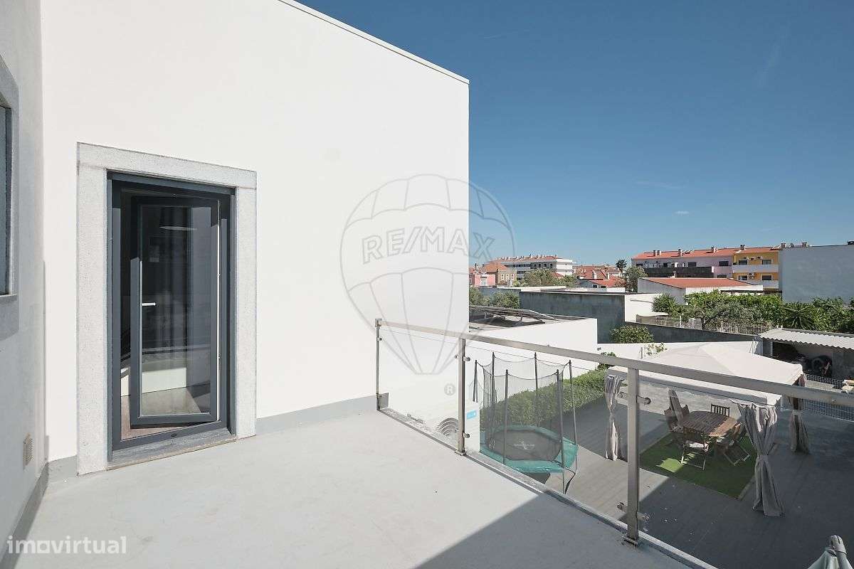 Moradia T4 para venda-24