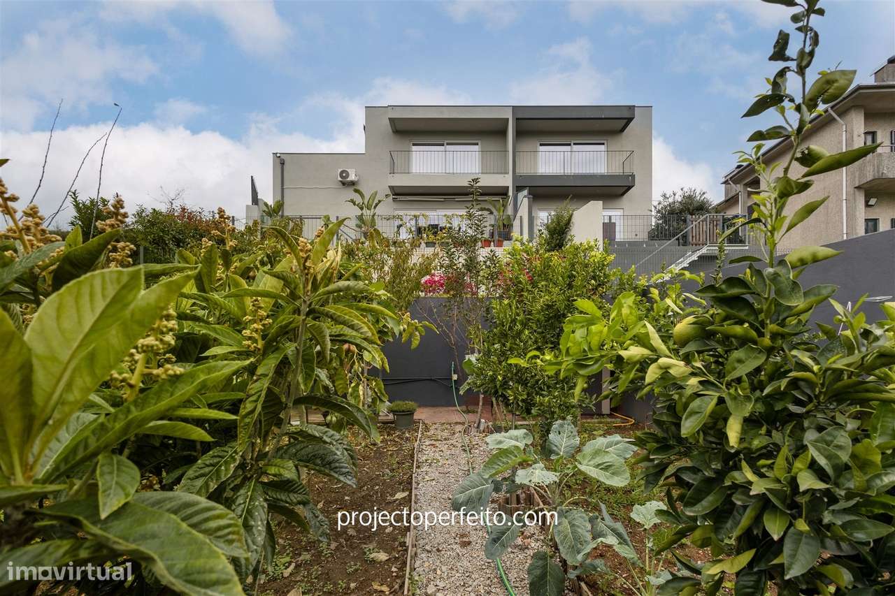 Moradia Geminada T3 Venda em Sandim, Olival, Lever e Crestuma,Vila Nov - Grande imagem: 4/36