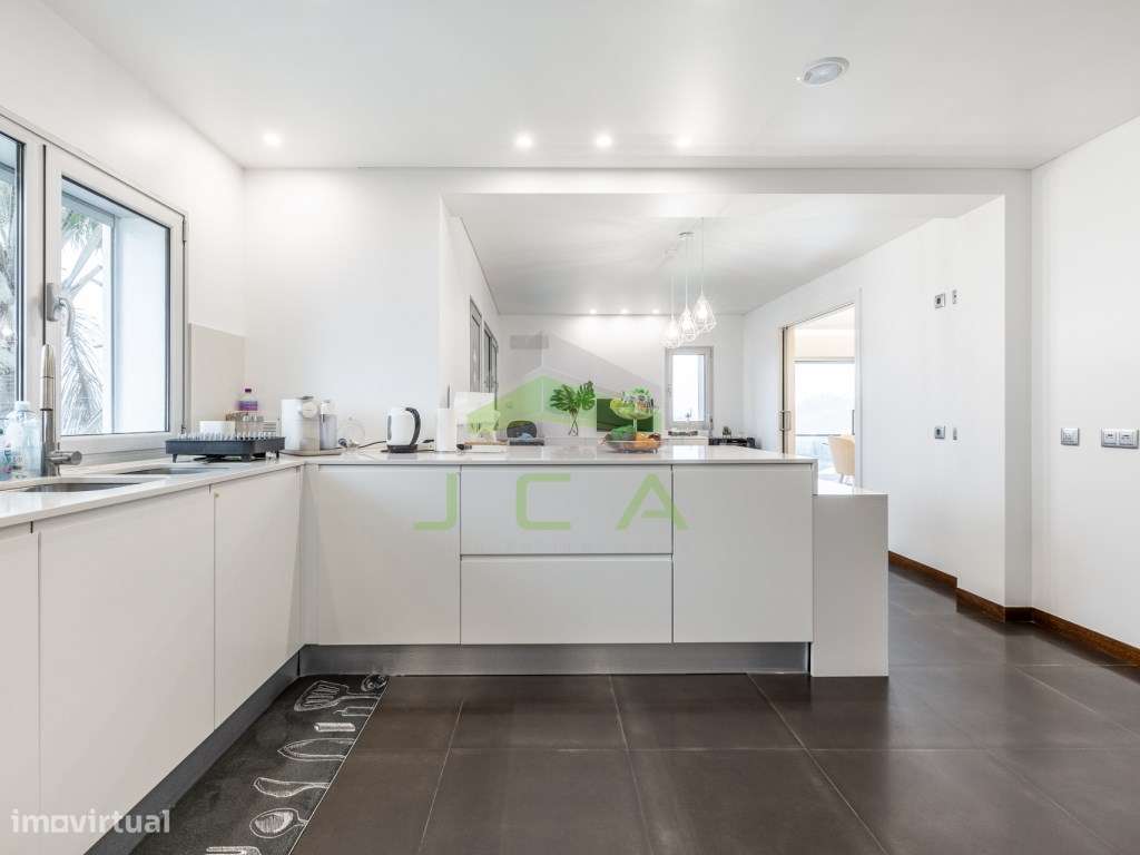 Moradia V4 isolada a 3min de Leiria-21