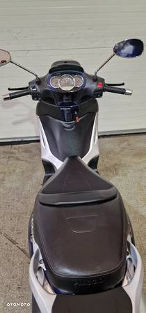 Piaggio Beverly - 30