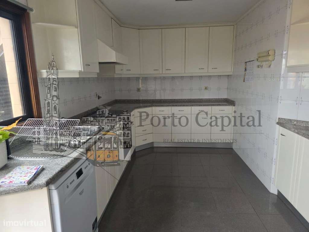 EXCELENTE T2 COM ANEXO T1 NO PISO SUPERIOR PARA ARRENDAMENTO NAS ANTAS - Grande imagem: 3/25