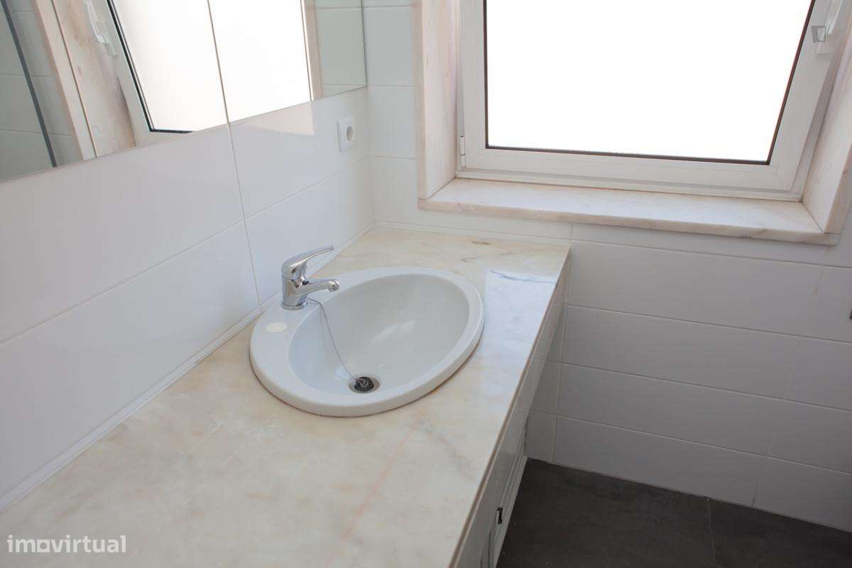 Quarto - localizado em Montes Claros Coimbra - Grande imagem: 3/24