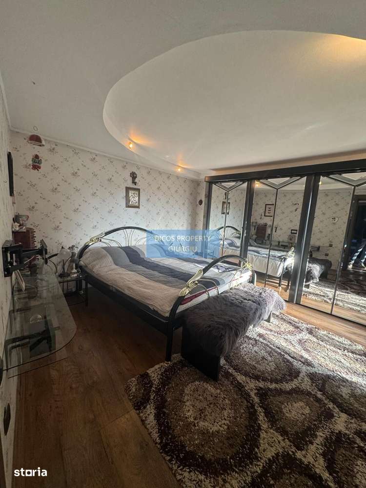 Casă de vânzare pe strada Tudor Vladimirescu-11