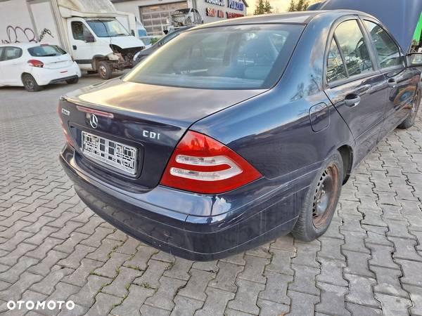 MERCEDES W203 C-KLASA SEDAN 4D LAMPA TYŁ LEWA - 4