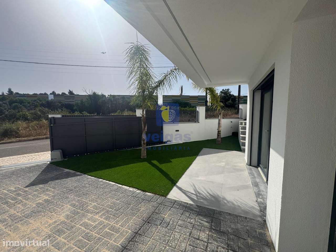 Moradia T4 C/ Piscina -  Bairro Primavera-19