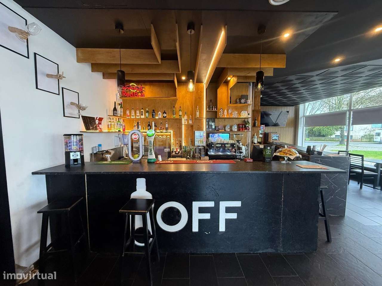 Espaçoso bar com vista panorâmica em localização privilegiada - Grande imagem: 4/10