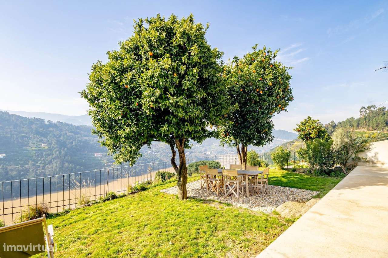 MORADIA ISOLADA DE PEDRA | 3 SUITES | PISCINA | VISTA DOURO |... - Grande imagem: 5/44