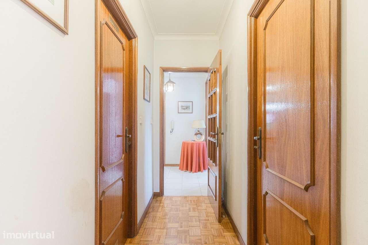 T3 | 113 m2 - Garagem fechada - Varanda - Centro da Maia-18