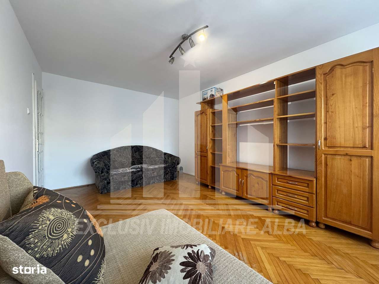 Apartament 3 camere decomandate | 66 mp | Etaj intermediar | Tolstoi - Imagine principală: 1/9