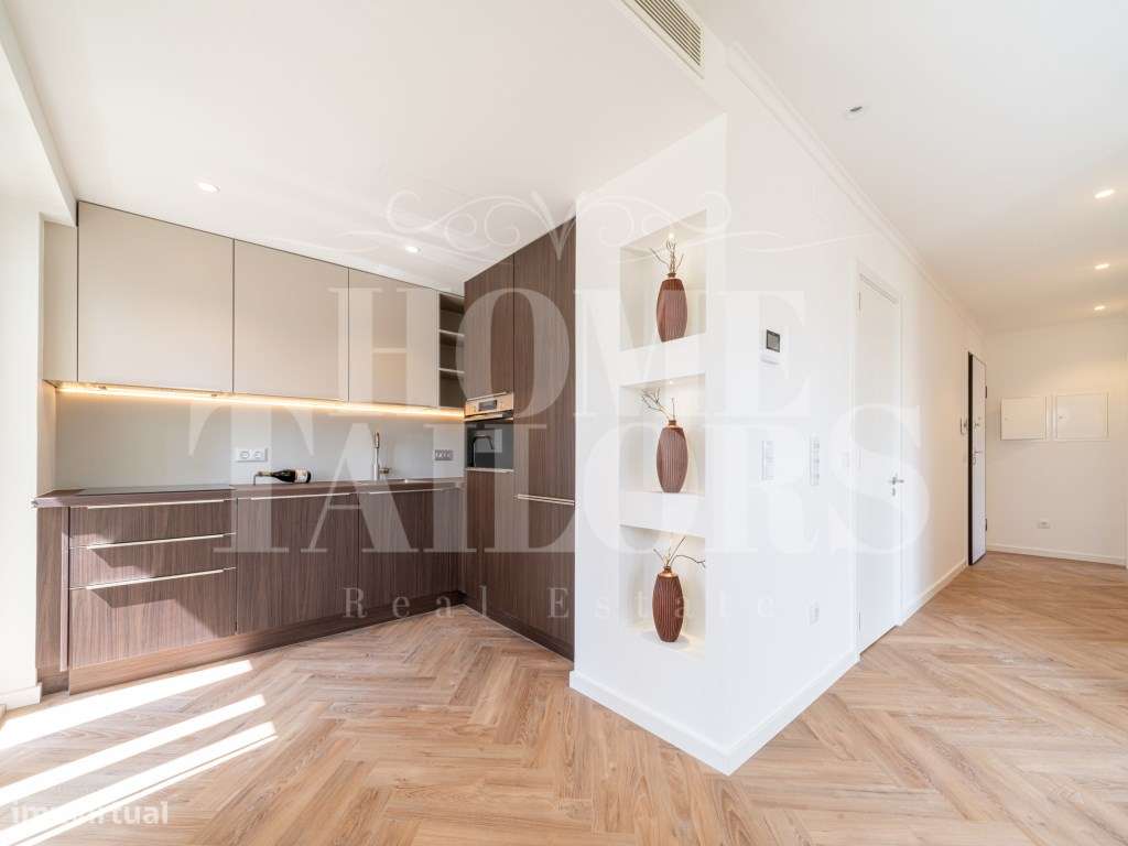 T2 Renovado com 81 m² e 12 m² de Varandas | Piso Alto | Excelente E...-0