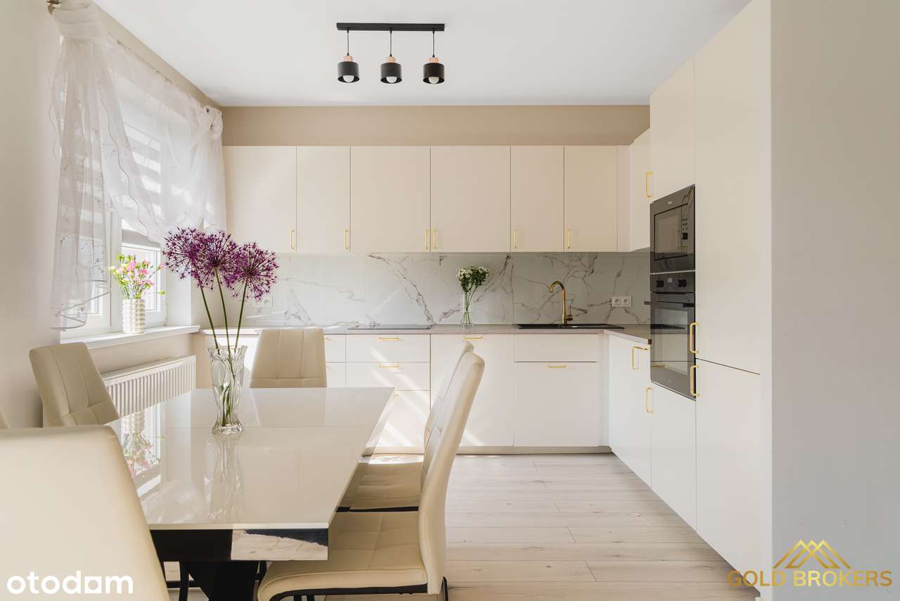 Komfortowe mieszkanie, 124 m² z balkonem i parkingiem-0