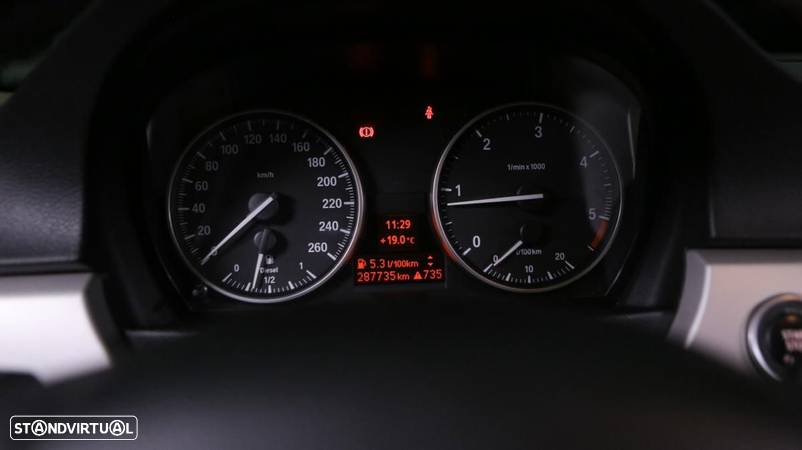 BMW 320 d Touring - 14