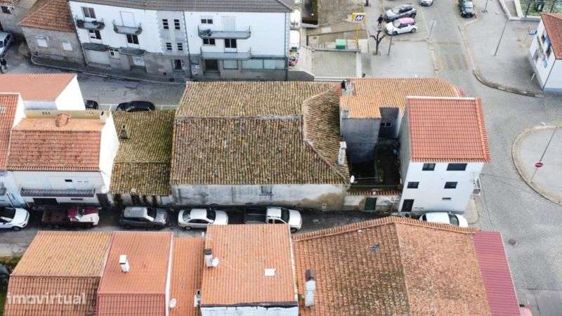 Vivenda T5 centro da cidade - Grande imagem: 4/8