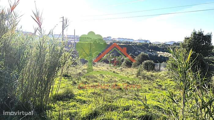 Terreno urbano para construção de 4 moradias-12