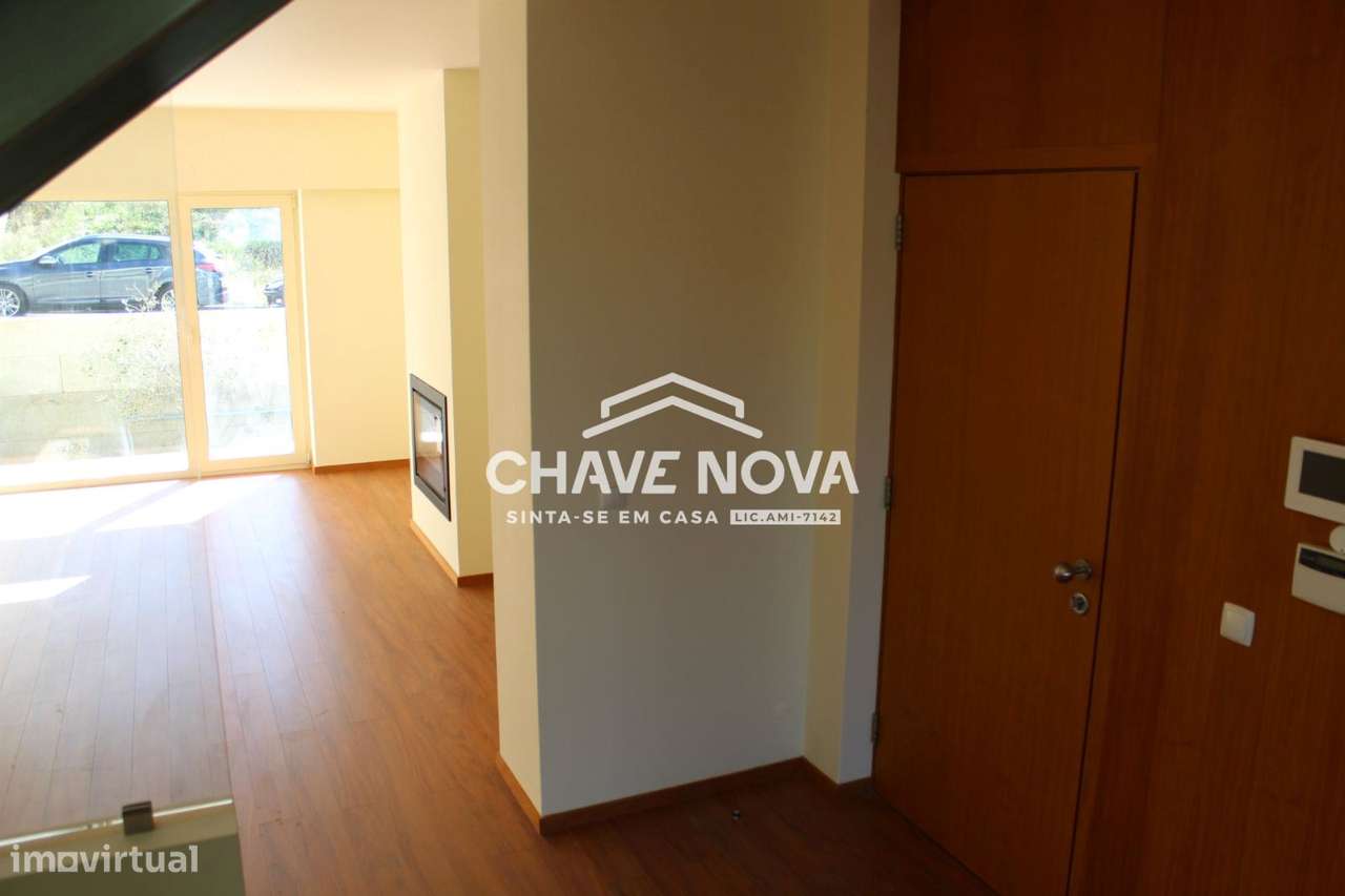 PS - Moradia T5 de 3 frentes em Pedroso . - Grande imagem: 5/24