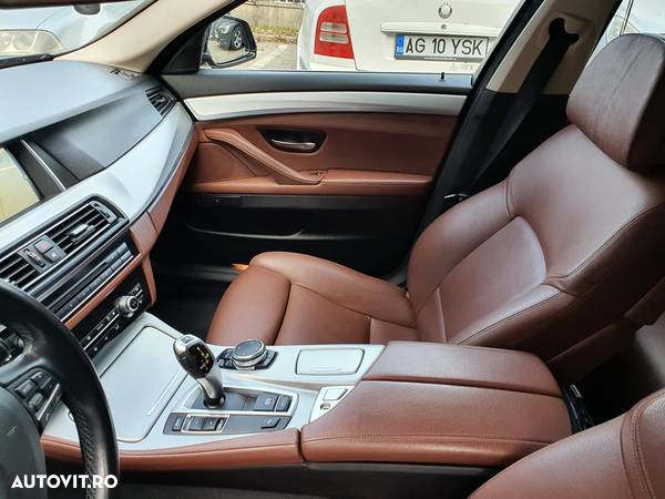 BMW Seria 5 520d - 25