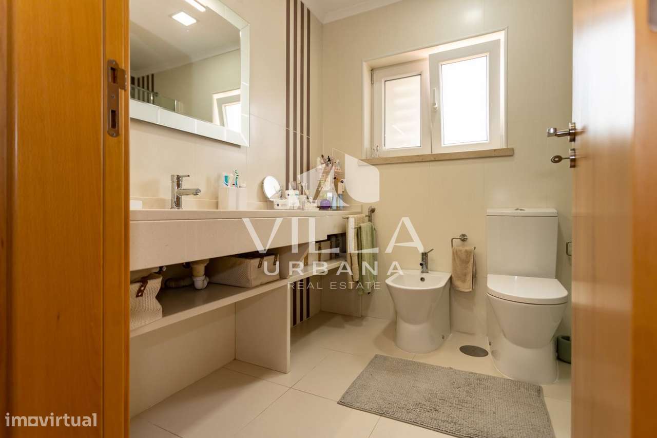 Moradia Isolada T4 em Valadares-44