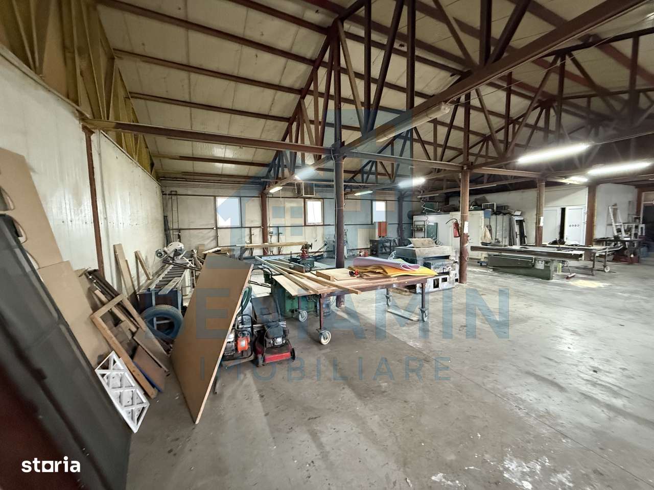Hale disponibile - 168mp si 65mp - Bariera Valcii - Imagine principală: 5/8