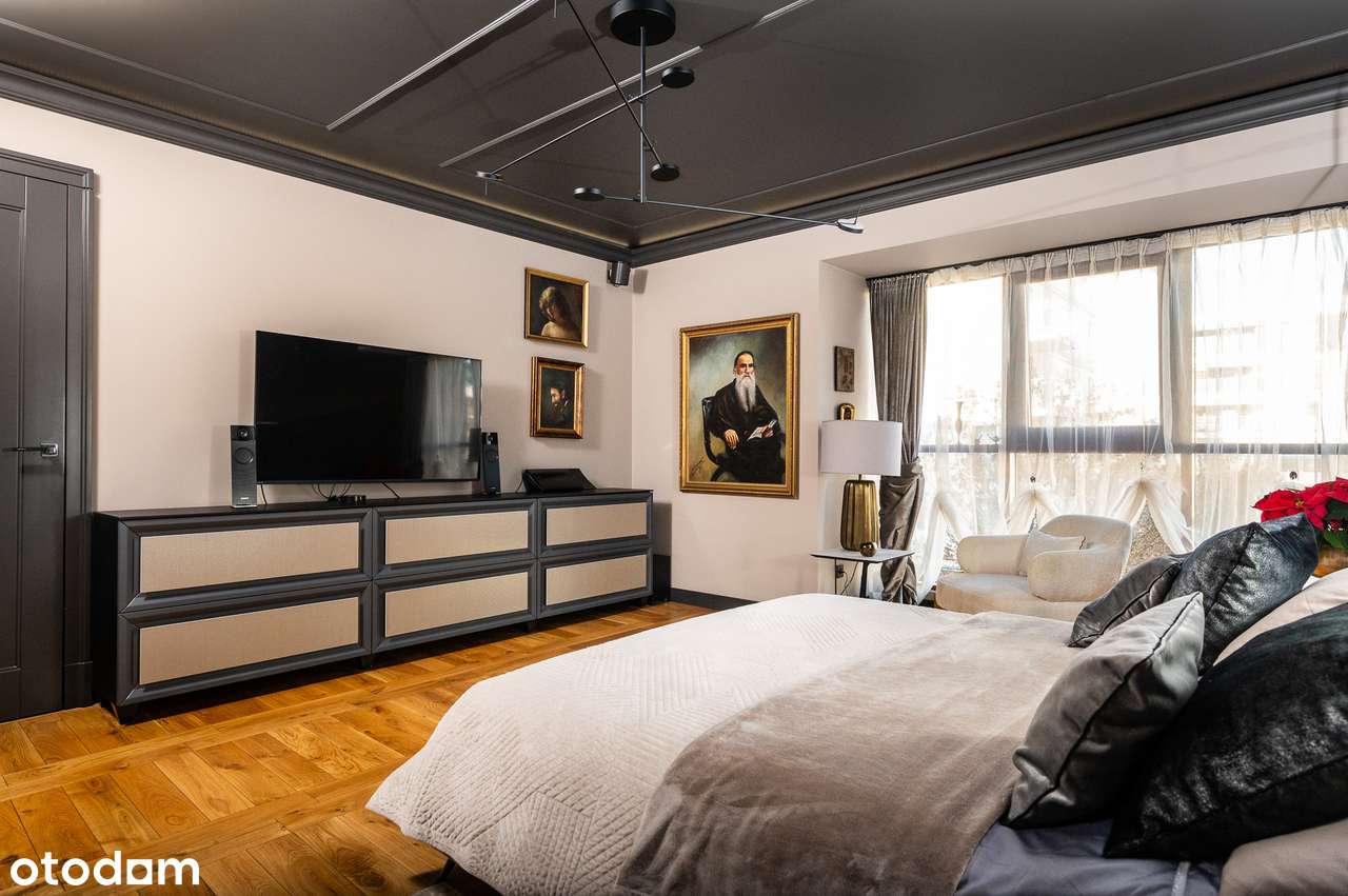 Apartament, który nie próbuje się podobać. On po prostu robi wrażenie.-13