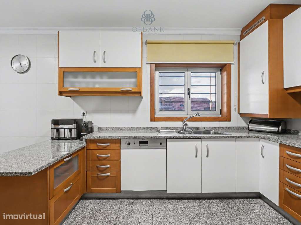 Moradia V3 no Mindelo - Conforto, espaço e eficiência num só lar-7