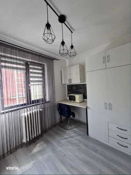 PF inchiriez garsoniera pe str. Lacrimioarelor - Imagine principală: 4/8