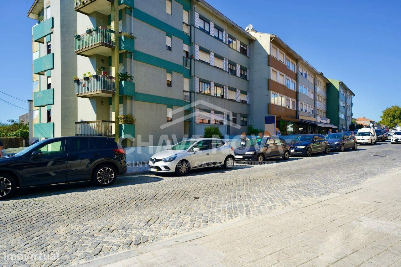 Loja para comércio na Senhora da Hora, Matosinhos