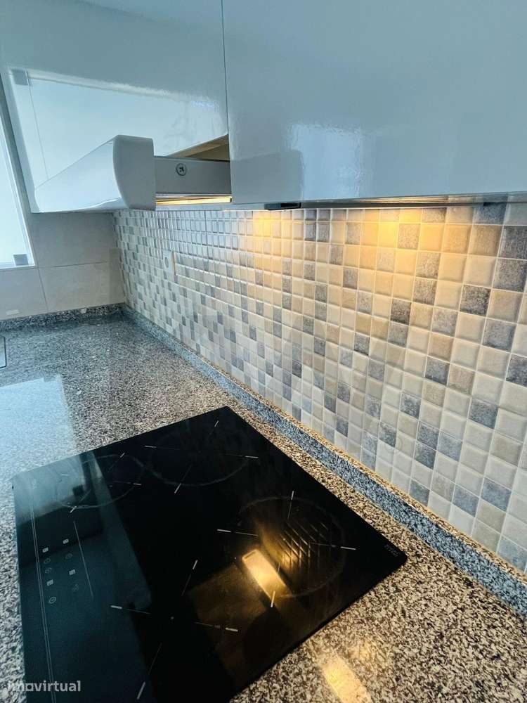 apartamento T2 remodelado - Grande imagem: 4/17