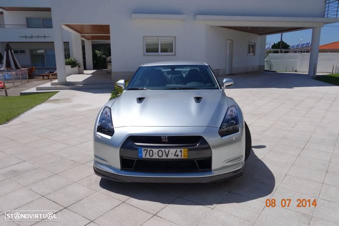 Nissan GT-R - 6