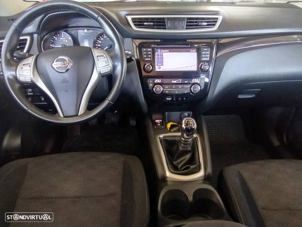 Nissan Qashqai 1.5 dCi N-Connecta 18 - 11