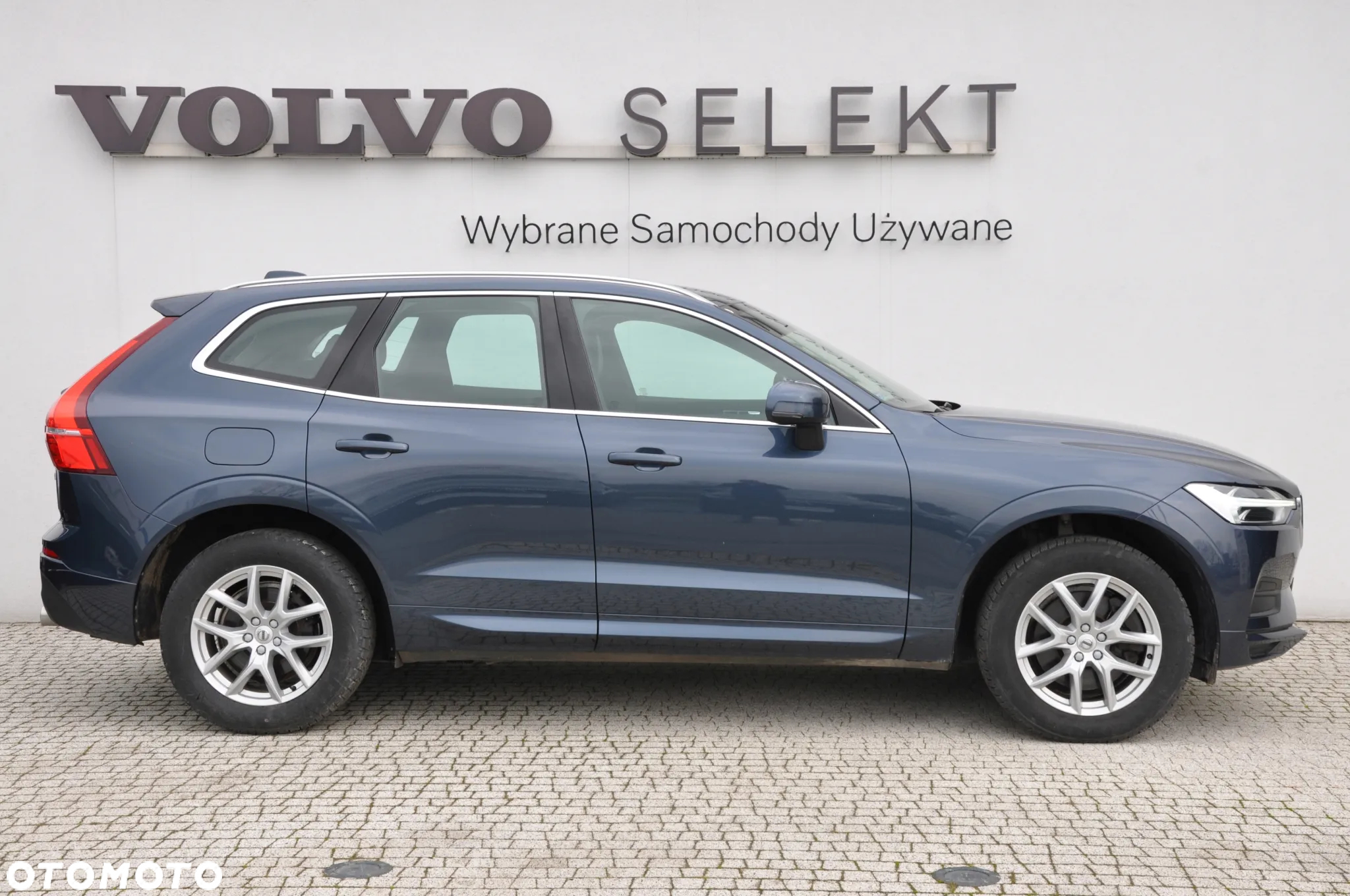 Volvo XC 60 D4 Momentum Pro - 7