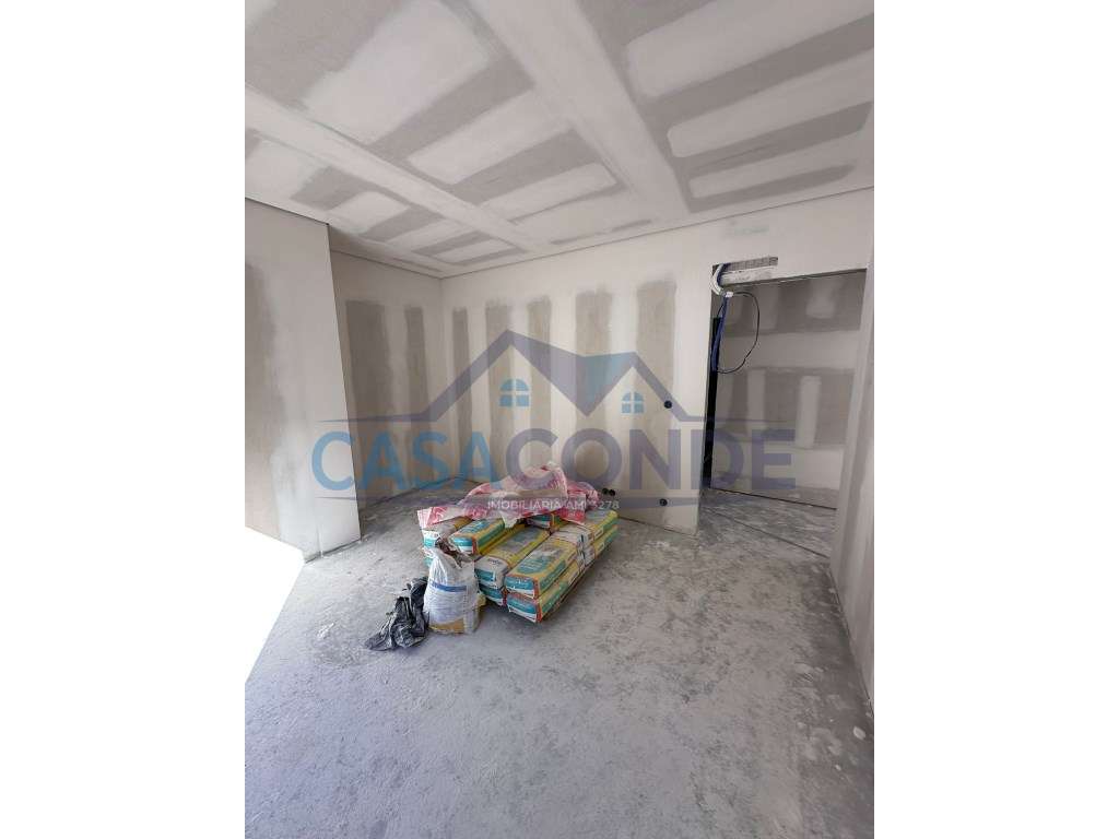 Moradia Isolada V3 +1C/Piscina-13