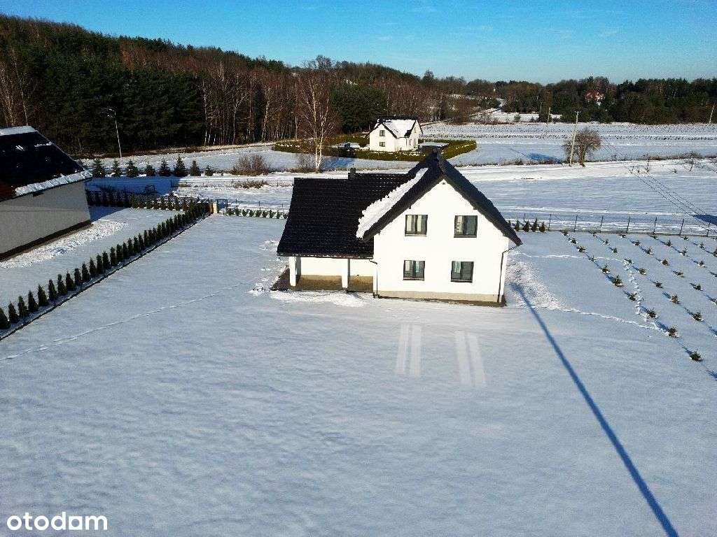 Nowy pięknie położony dom w stanie deweloperskim-12