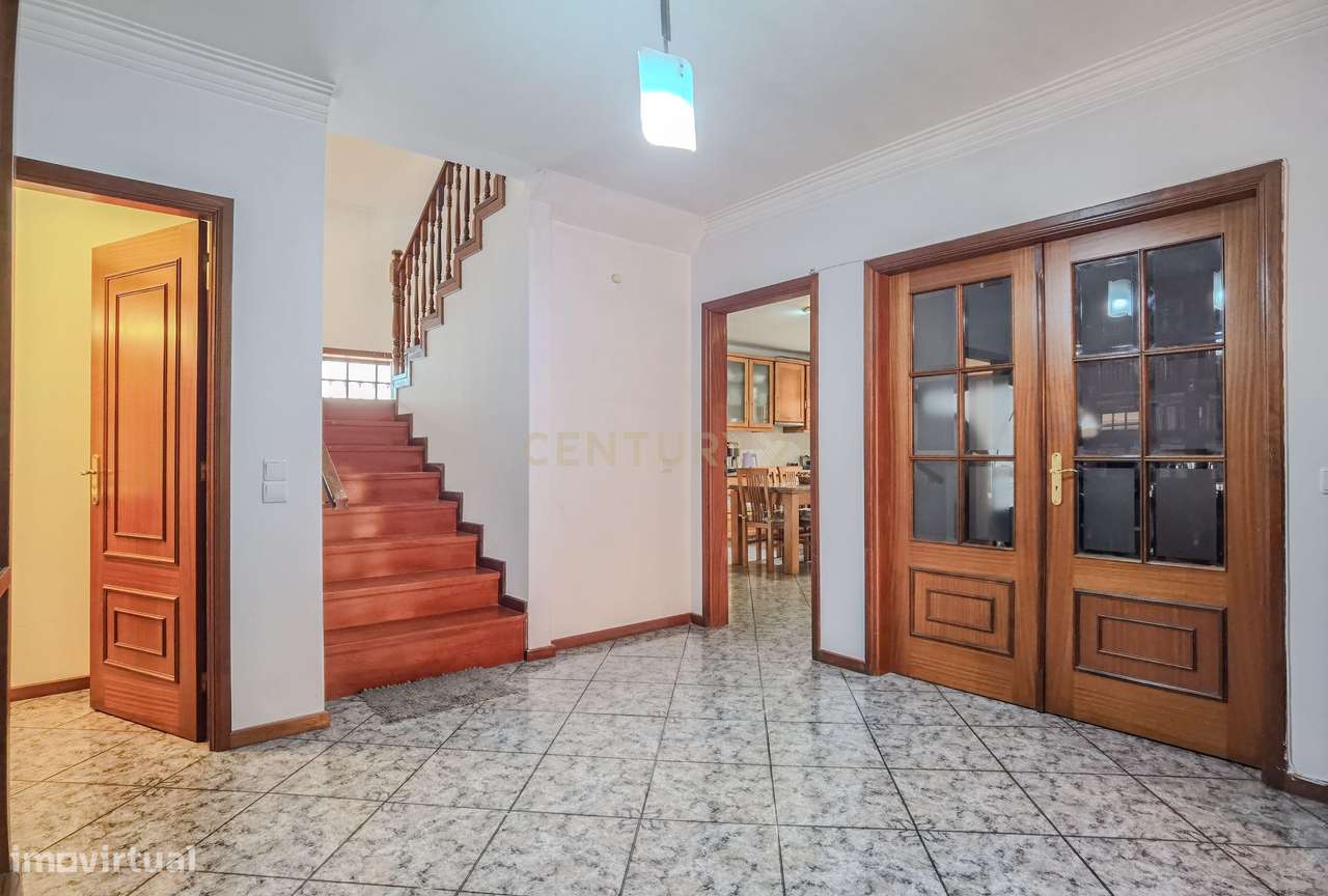 Moradia 4 frentes, T4 em Paiço, Lavra-20