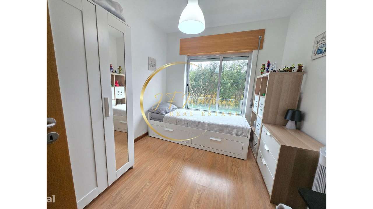 Apartamento T3 em Esgueira-12