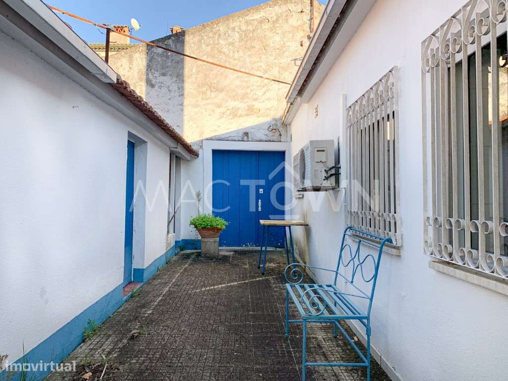 Moradia T4 com Tradição, Espaço e Conforto à Sua Porta! - Grande imagem: 2/24