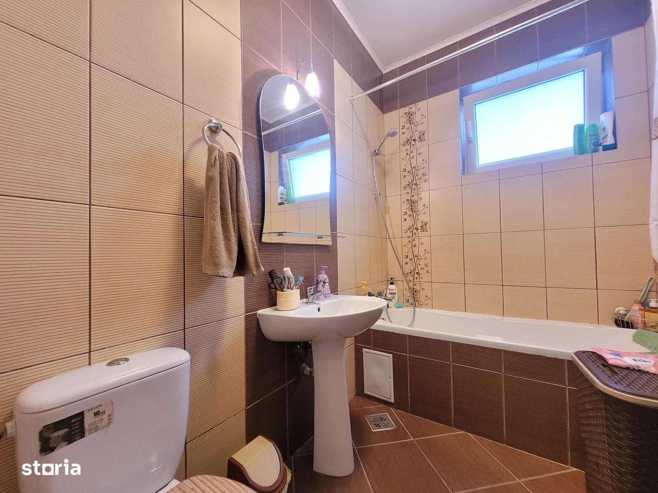 Ap. 3 camere decom., 2 bai, et:1, Selimbar - Pictor Brana-10