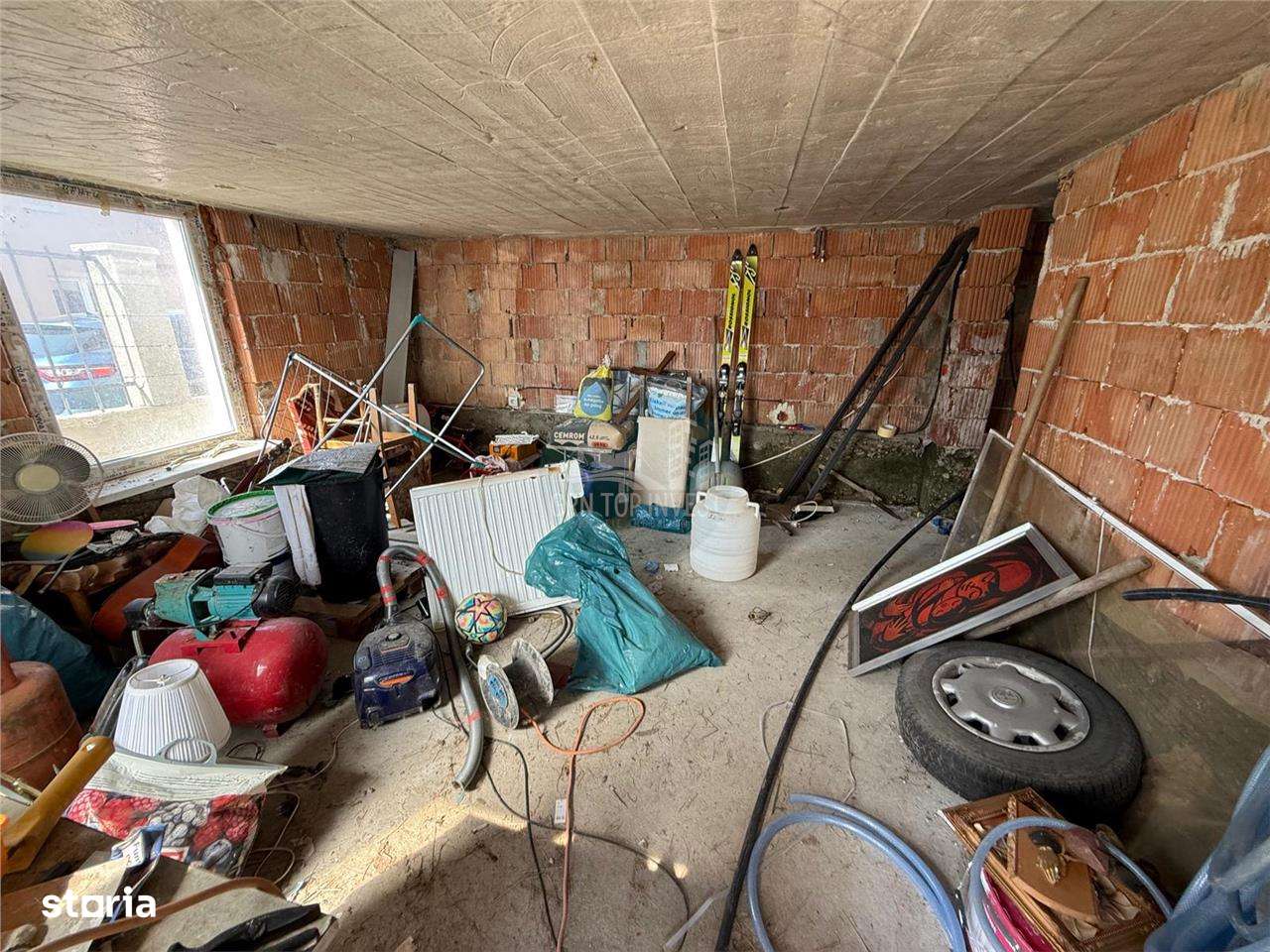 Casa individuala cu 2 camere si 495 mp teren in Sura Mare - Imagine principală: 5/10